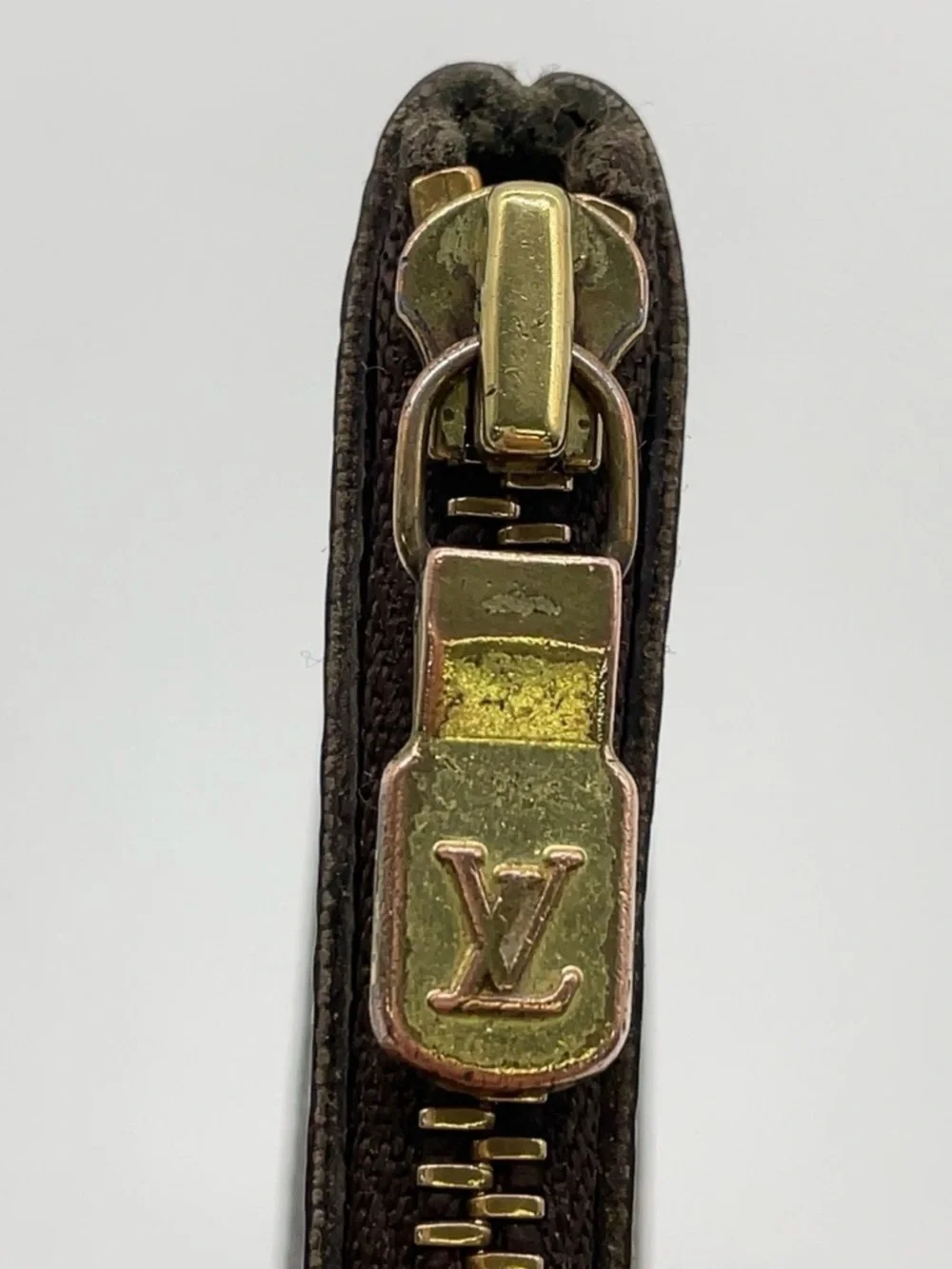 Louis Vuitton Monogram Pochette Cles Coin case